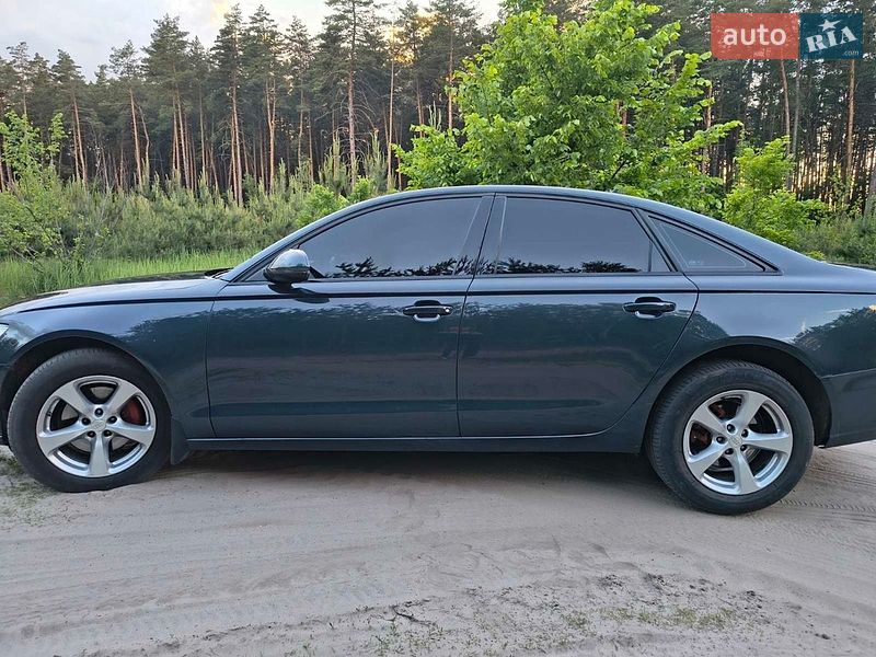Седан Audi A6 2012 в Лебедині