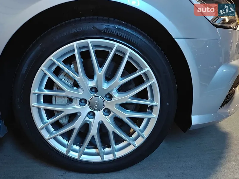Audi A6 2018 VIN WAUZZZ4GXJN135707 фото оголошення 17 з 64