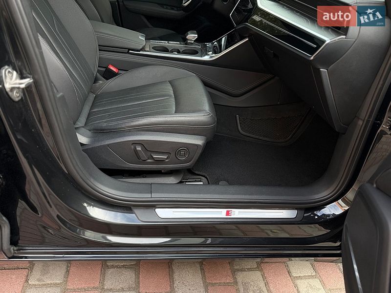 Седан Audi A6 2019 в Ровно