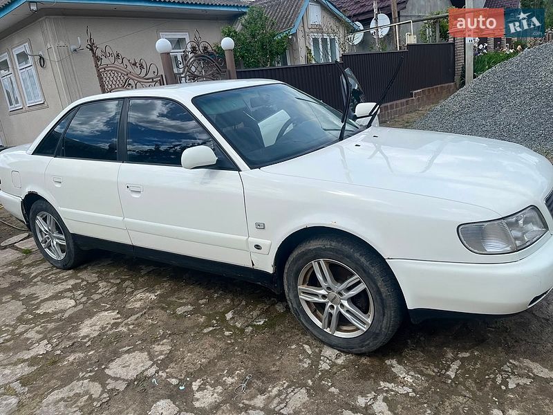 Седан Audi A6 1996 в Сокирянах