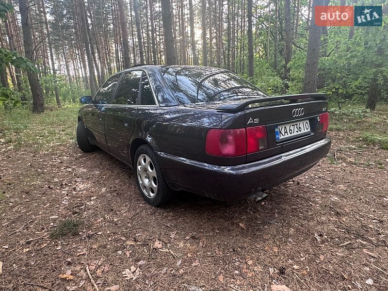 Седан Audi A6 1995 в Києві