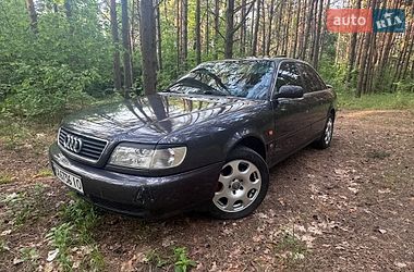 Седан Audi A6 1995 в Києві