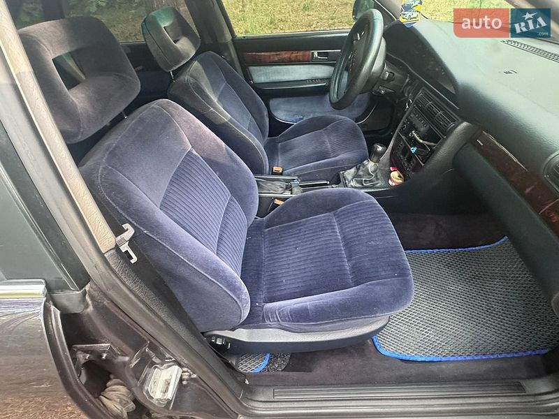 Седан Audi A6 1995 в Києві
