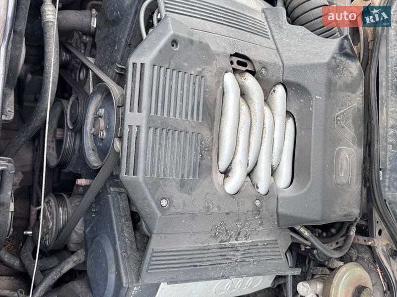 Седан Audi A6 1995 в Києві