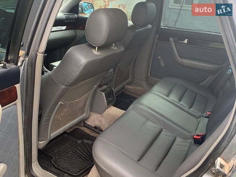 Седан Audi A6 1996 в Самборе