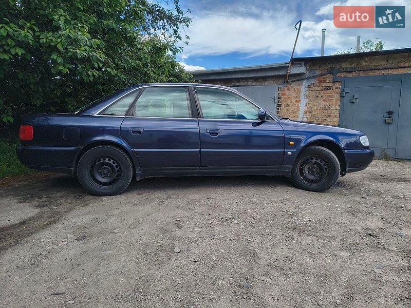 Седан Audi A6 1997 в Синельниково
