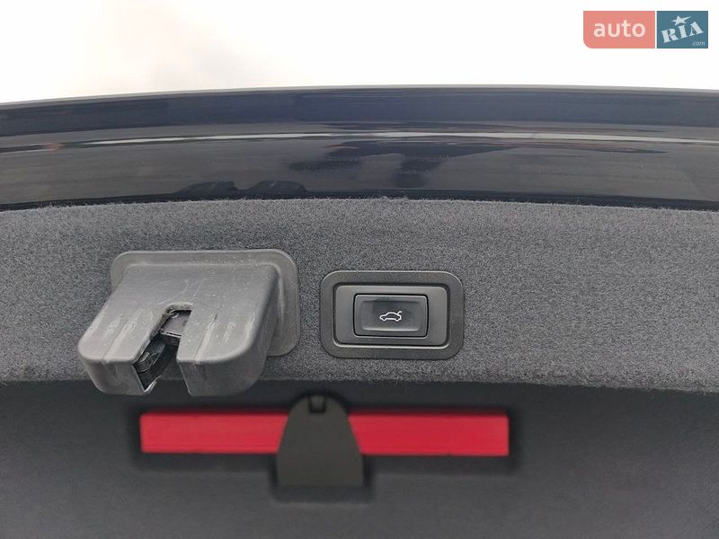 Седан Audi A6 2014 в Ивано-Франковске
