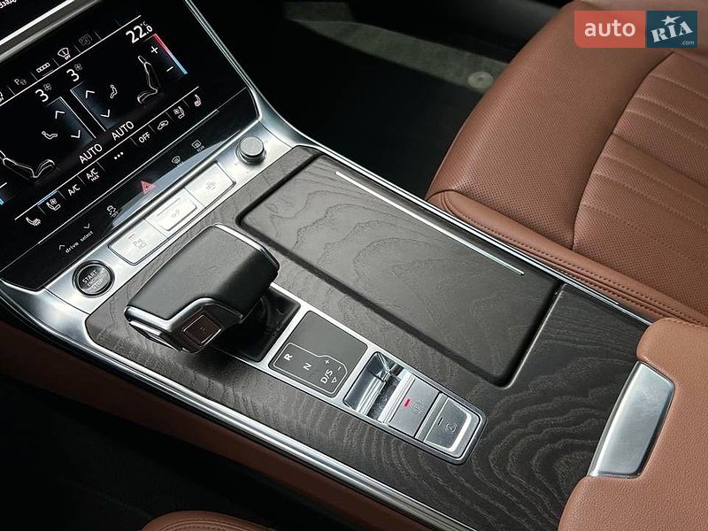 Седан Audi A6 2023 в Львові