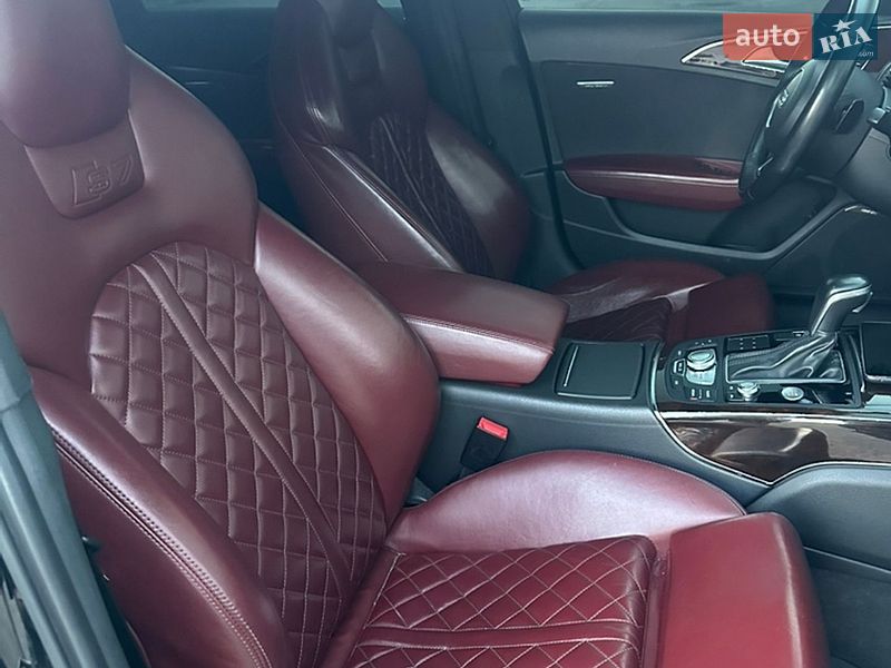 Седан Audi A6 2015 в Черновцах