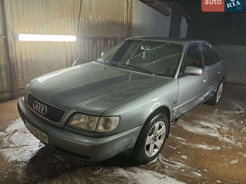 Універсал Audi A6 1996 в Чернівцях