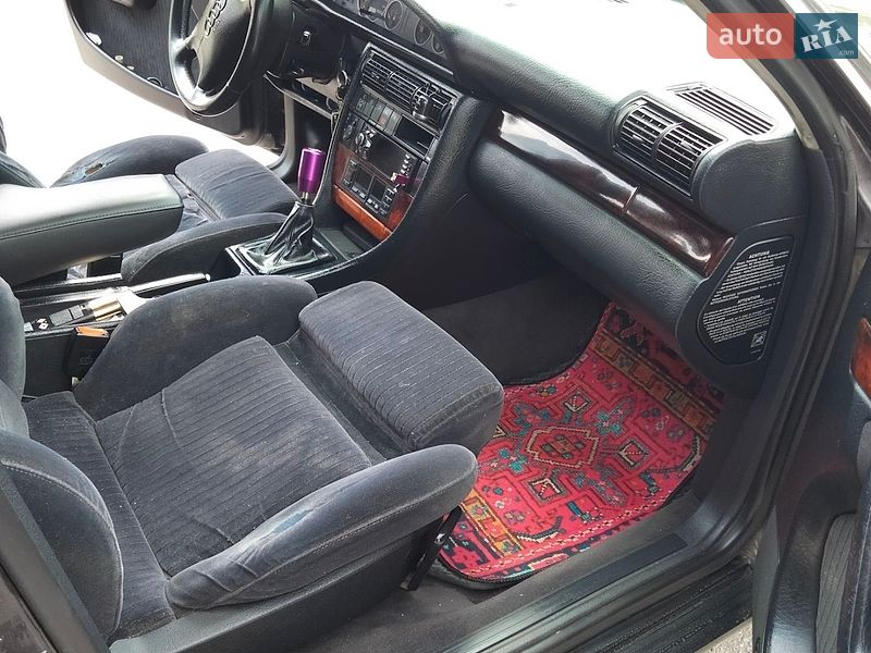 Седан Audi A6 1996 в Хмельнике