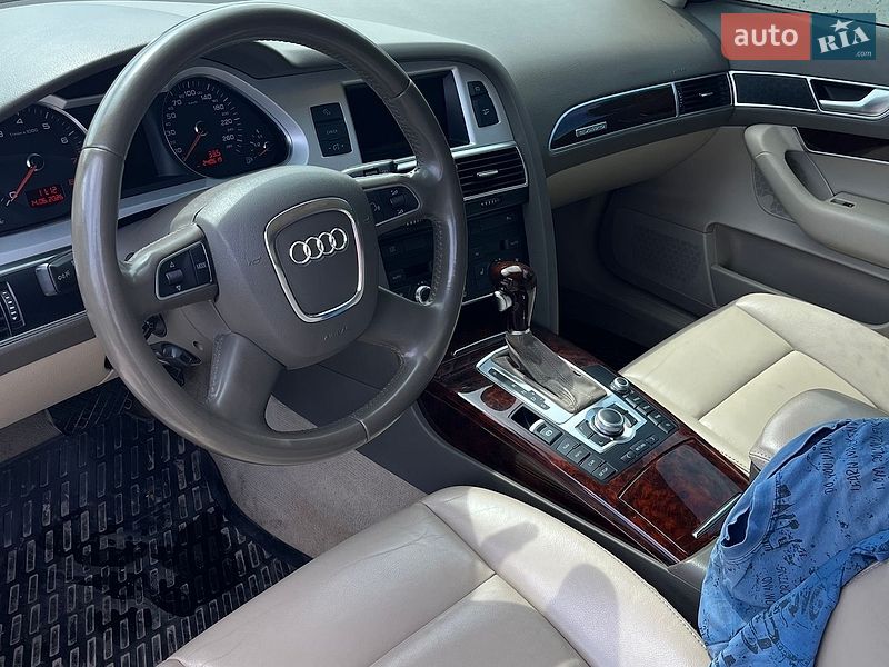Седан Audi A6 2010 в Миргороде