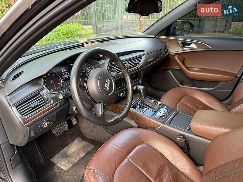 Седан Audi A6 2015 в Миргороде
