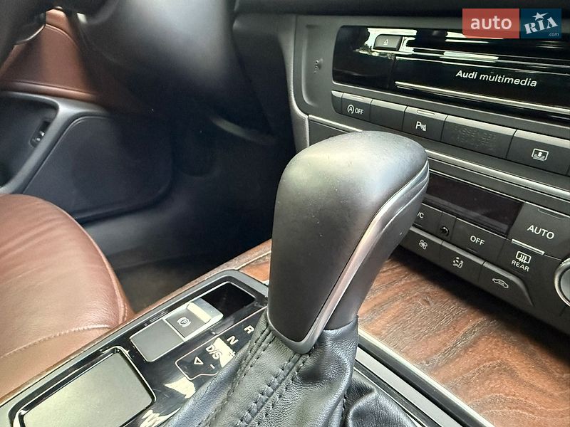 Седан Audi A6 2015 в Миргороде