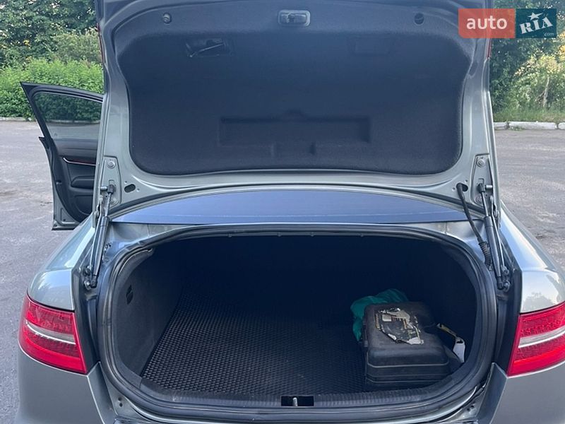 Седан Audi A6 2010 в Заречном