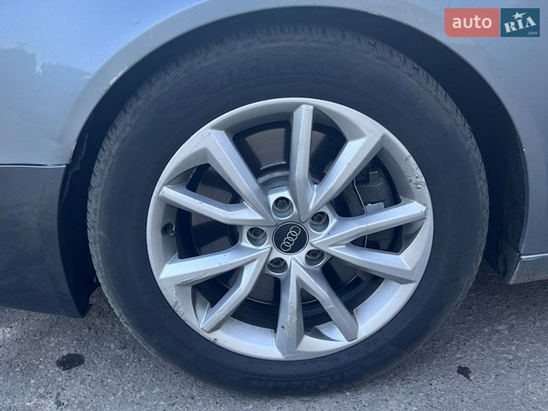Седан Audi A6 2010 в Заречном