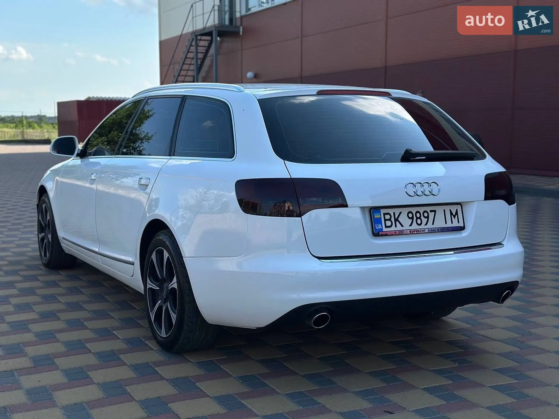 2010 Audi A6 - мініатюра 18