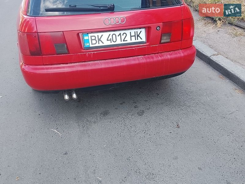 Універсал Audi A6 1997 в Гощі