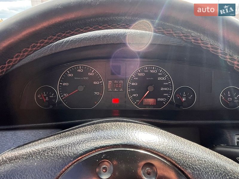 Седан Audi A6 1996 в Любомле