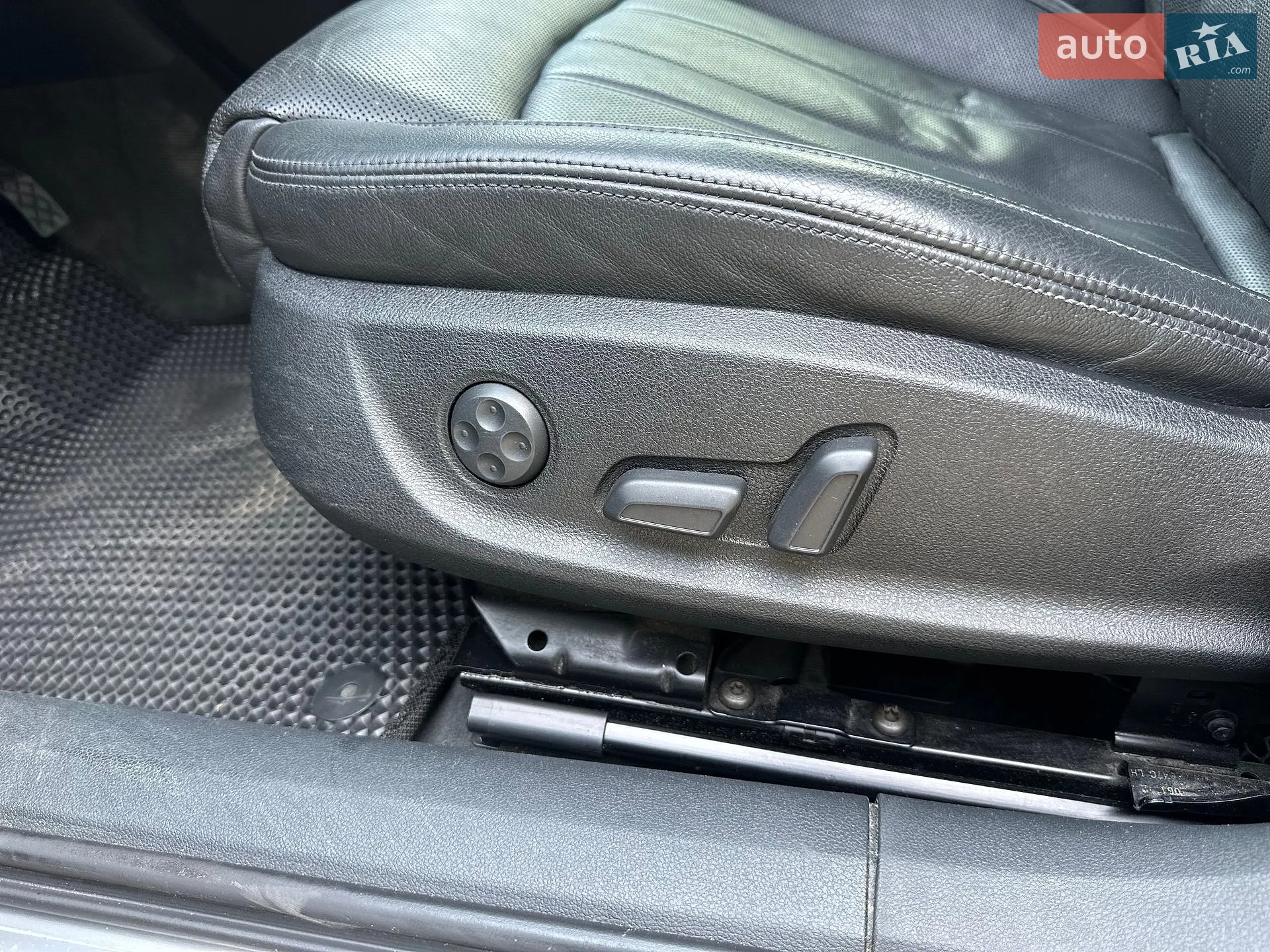 2012 Audi A6 - мініатюра 13