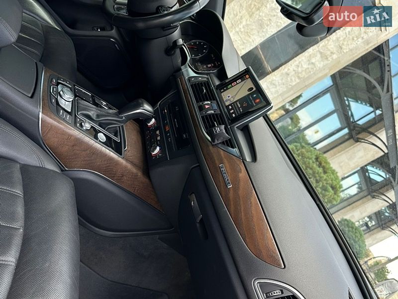 Седан Audi A6 2014 в Львове