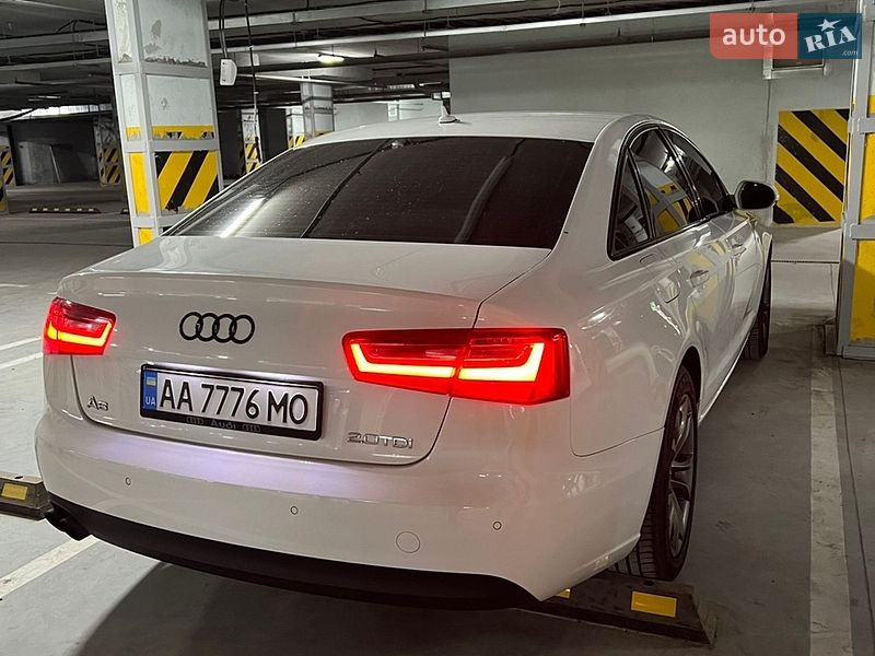 Седан Audi A6 2013 в Киеве