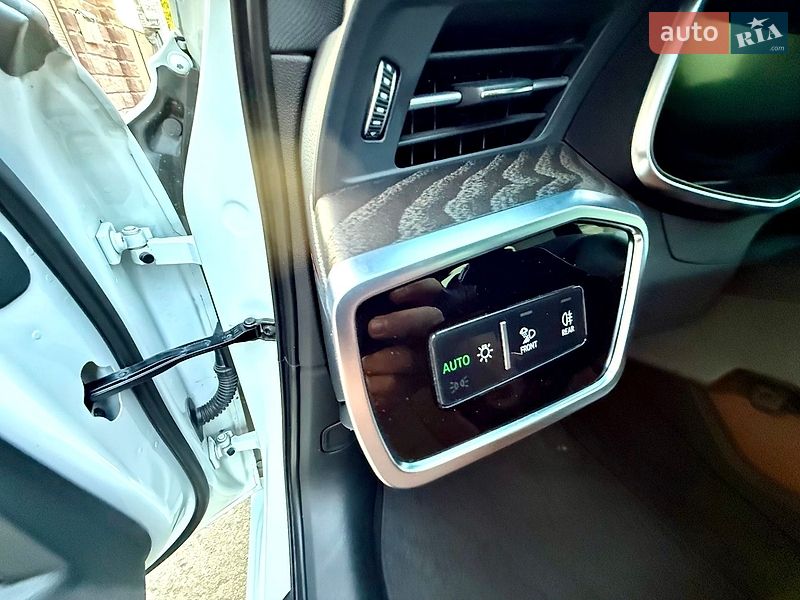 Седан Audi A6 2020 в Ровно