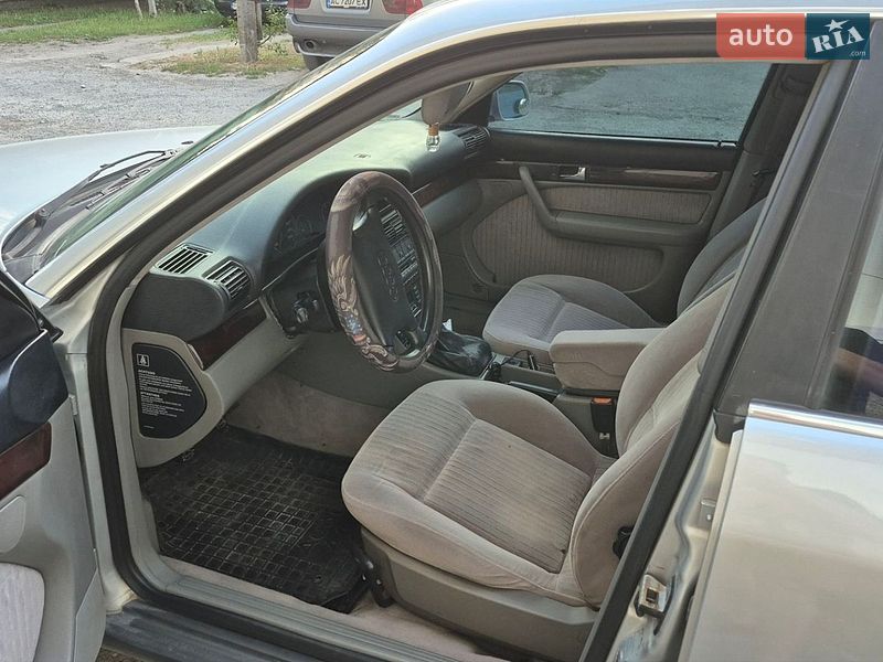 Седан Audi A6 1995 в Кременці