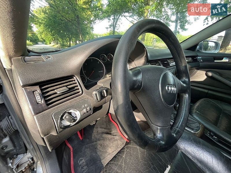 Универсал Audi A6 2002 в Хотине