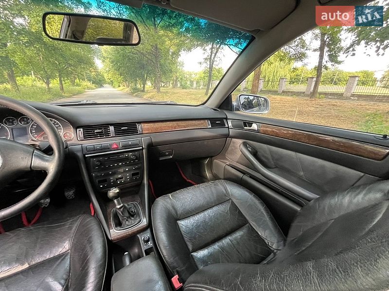 Универсал Audi A6 2002 в Хотине
