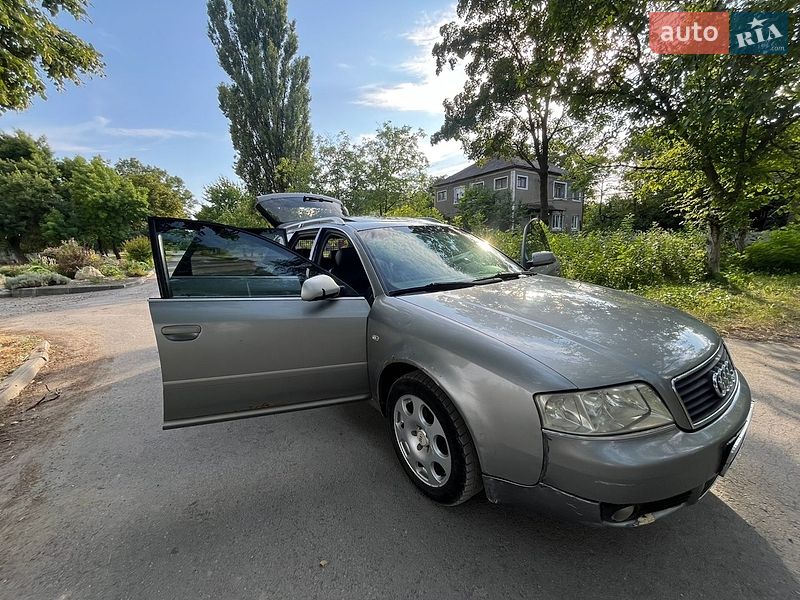 Универсал Audi A6 2002 в Хотине