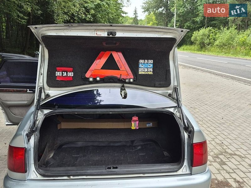 Седан Audi A6 1995 в Кременці