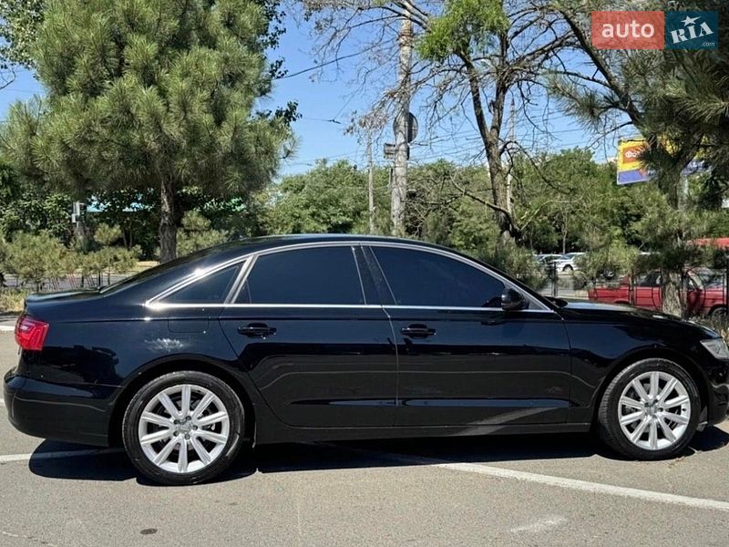 Седан Audi A6 2012 в Киеве