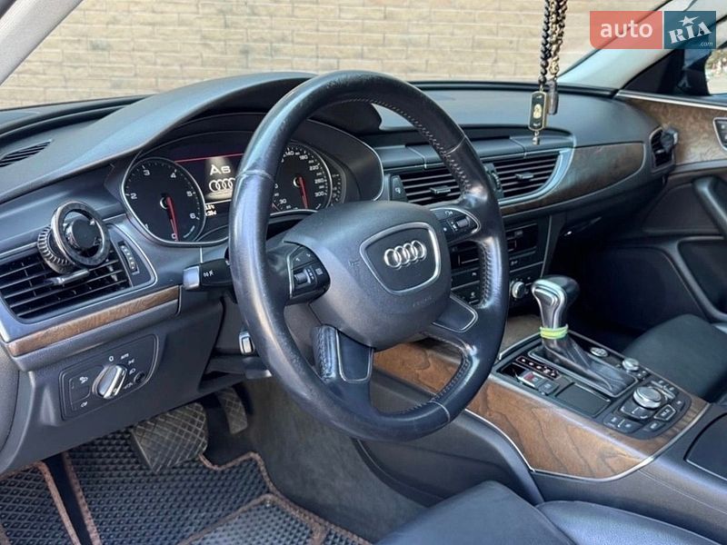 Седан Audi A6 2012 в Киеве