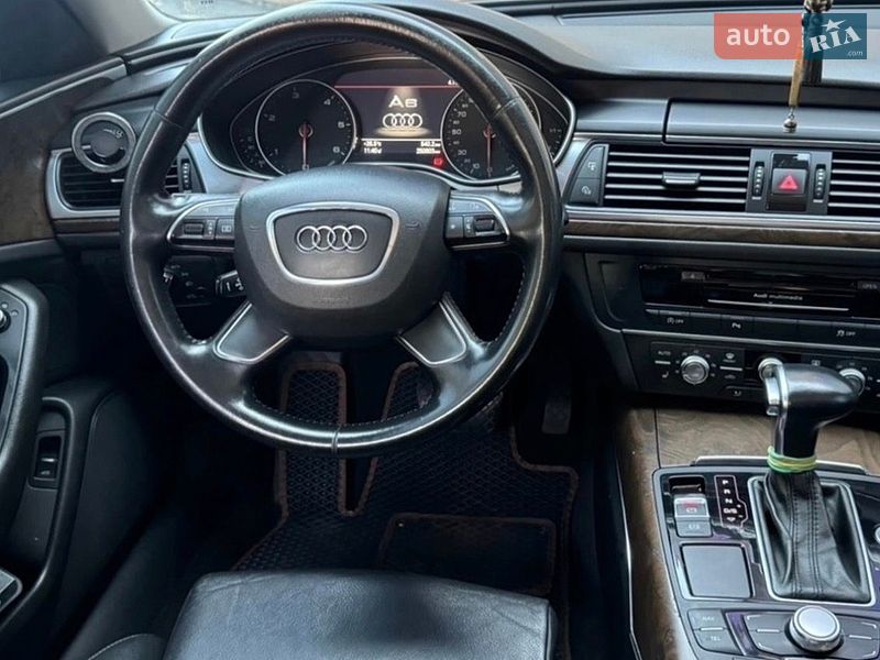 Седан Audi A6 2012 в Киеве