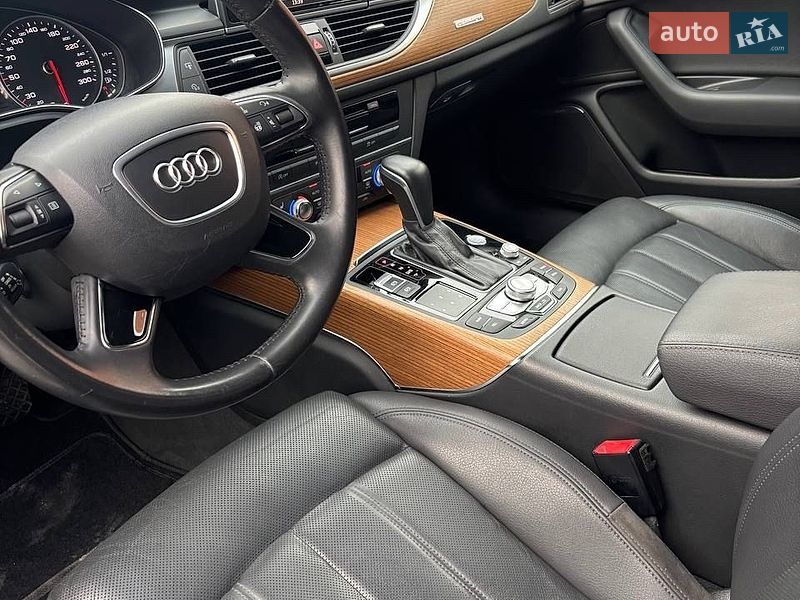Седан Audi A6 2015 в Киеве