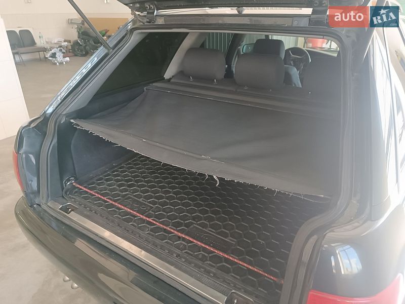 Универсал Audi A6 1996 в Ровно