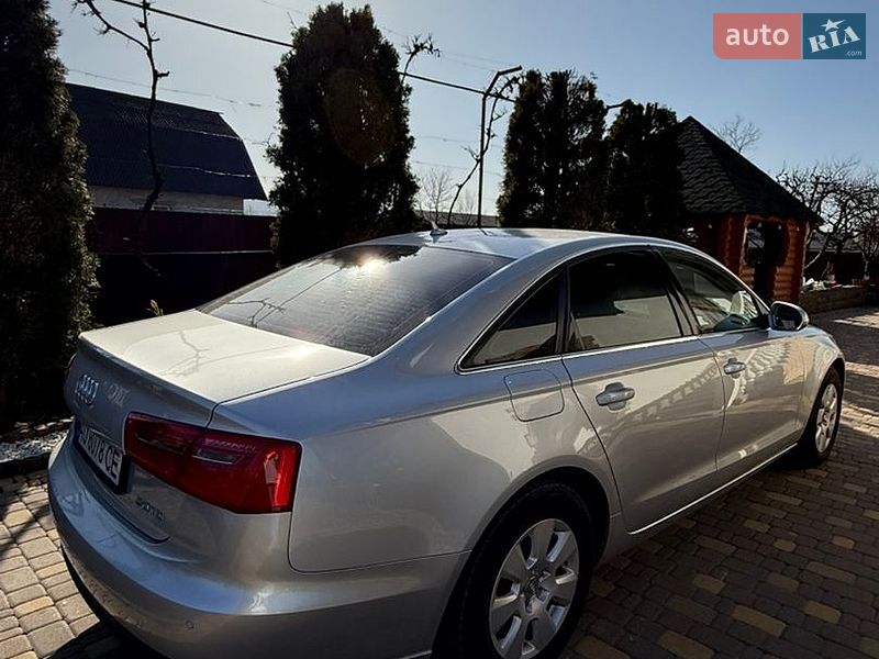 Седан Audi A6 2012 в Тячеве