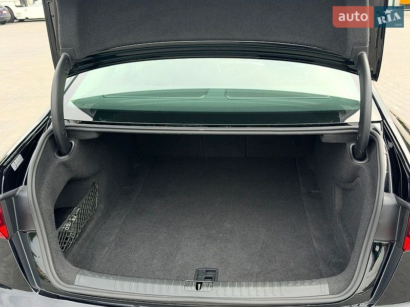 Седан Audi A6 2019 в Луцке