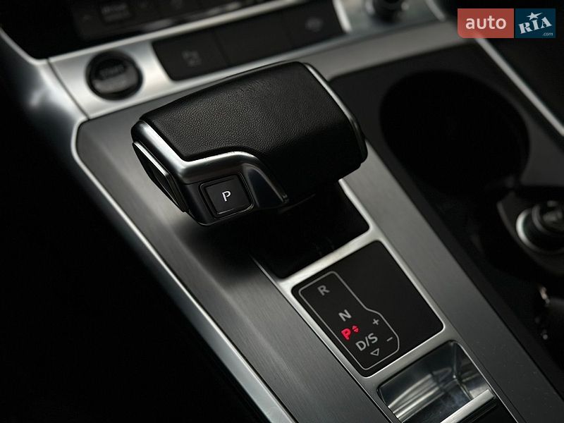 Седан Audi A6 2022 в Львові