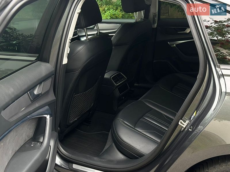 Седан Audi A6 2022 в Львові