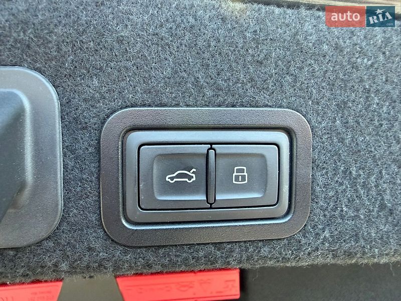 Седан Audi A6 2015 в Хмельницком