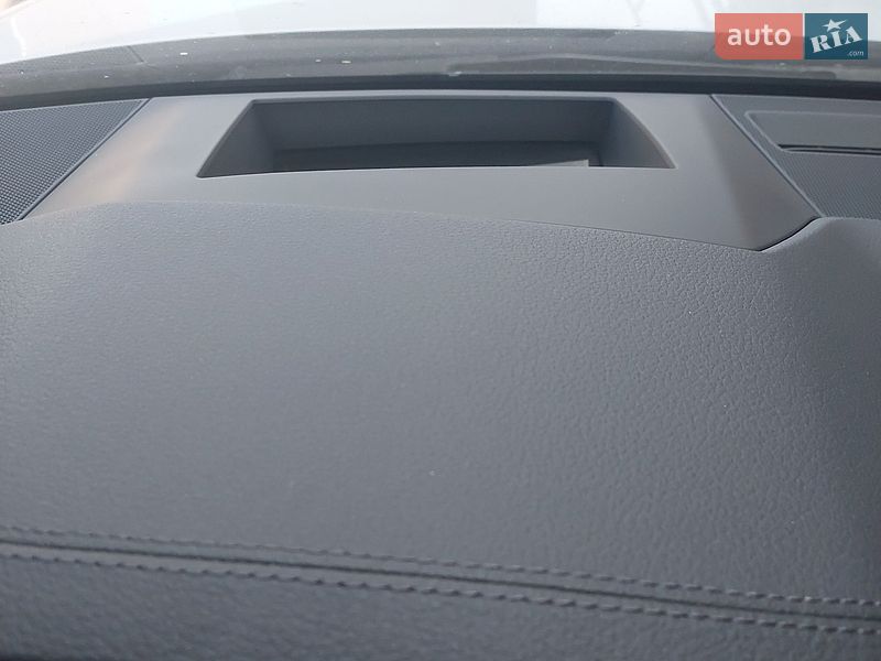 Седан Audi A6 2020 в Ровно