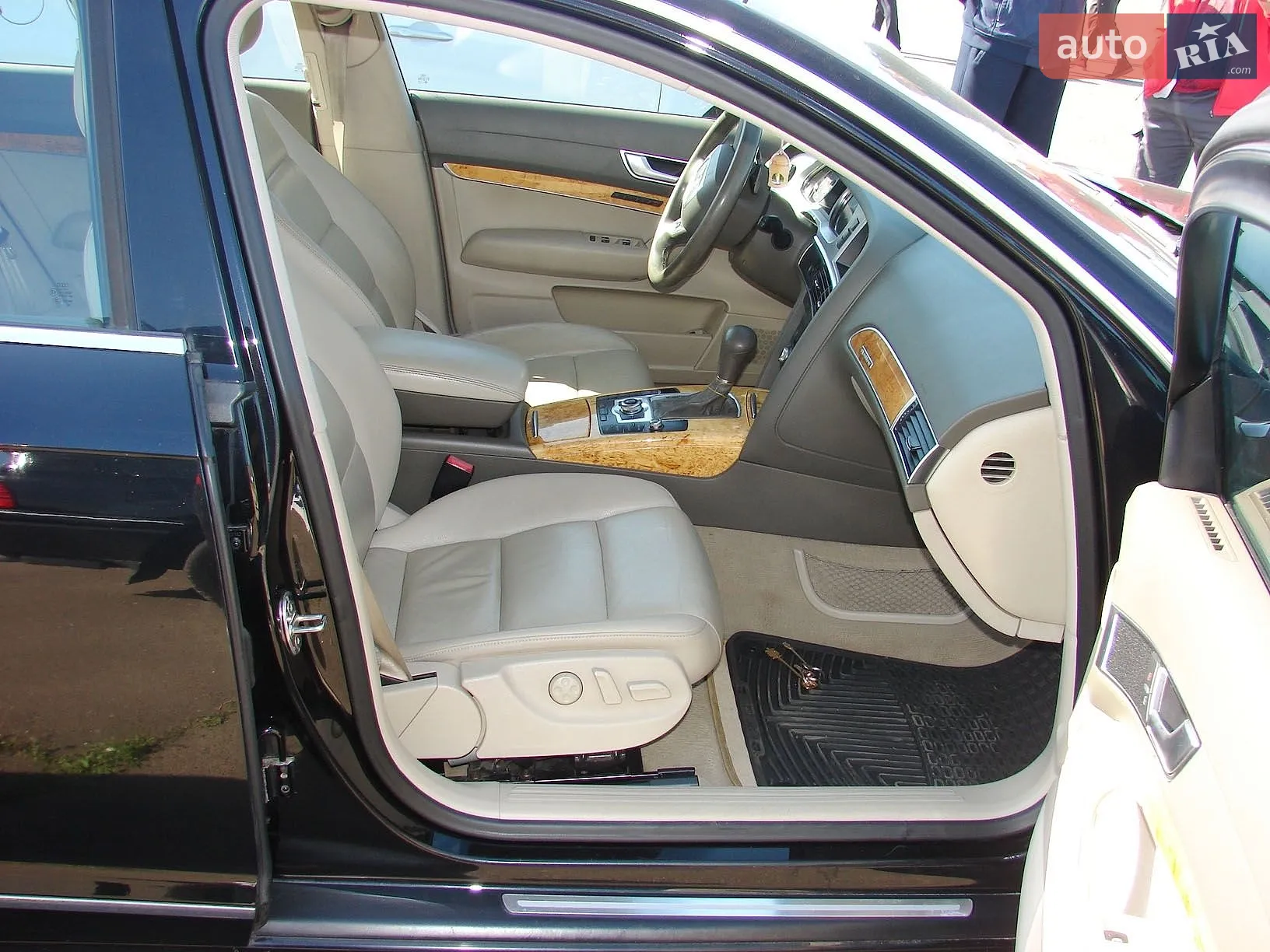 2010 Audi A6 - мініатюра 25