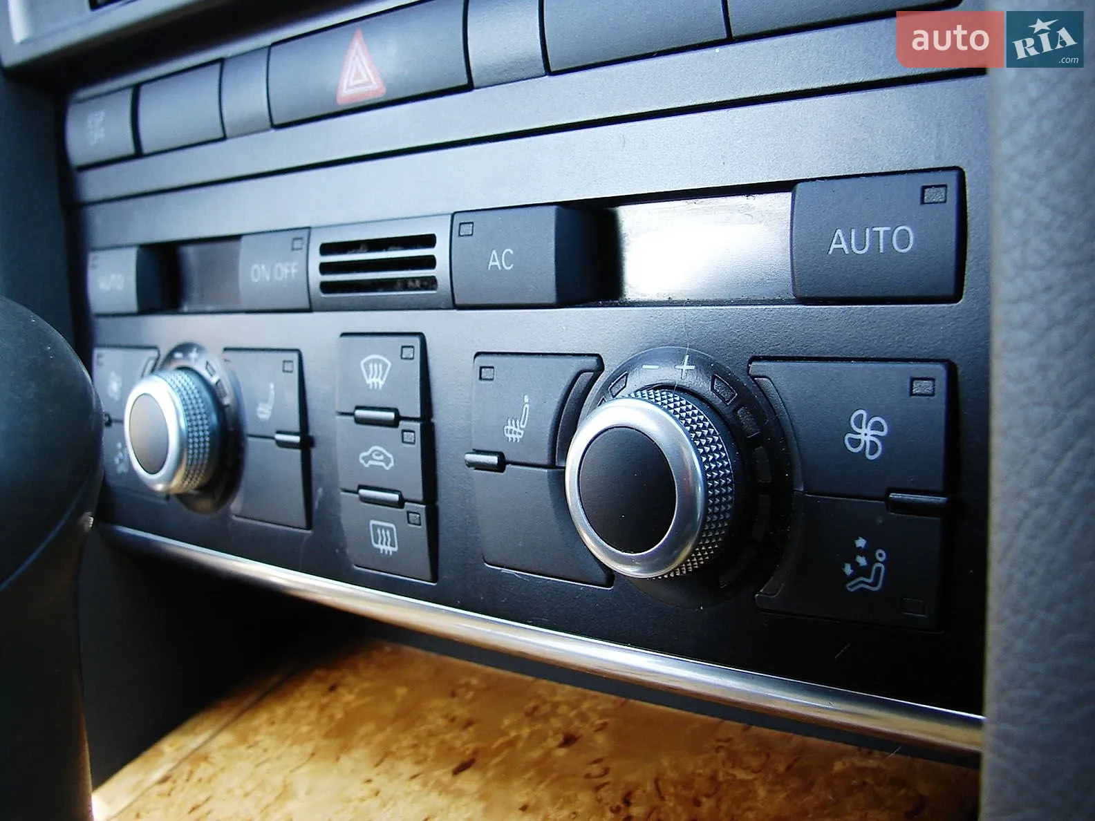 2010 Audi A6 - мініатюра 29