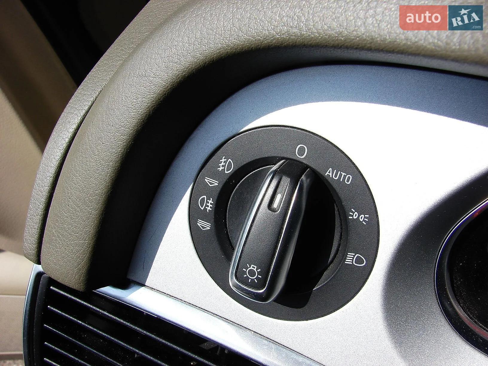 2010 Audi A6 - мініатюра 31