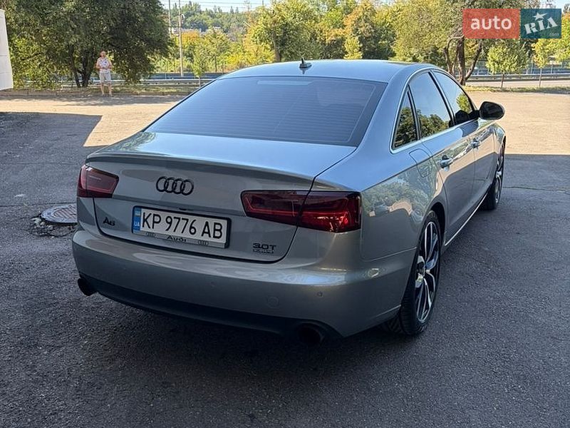 Седан Audi A6 2014 в Киеве