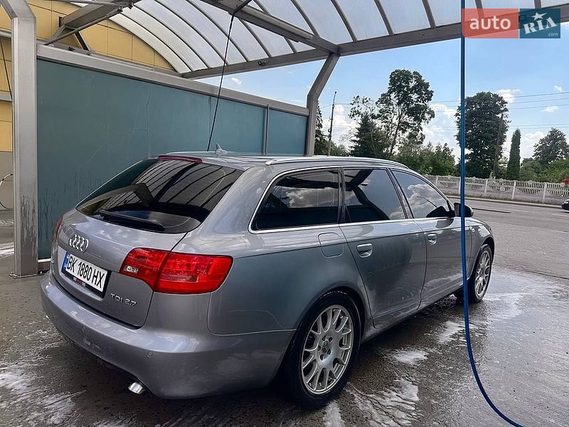 Универсал Audi A6 2006 в Дубровице