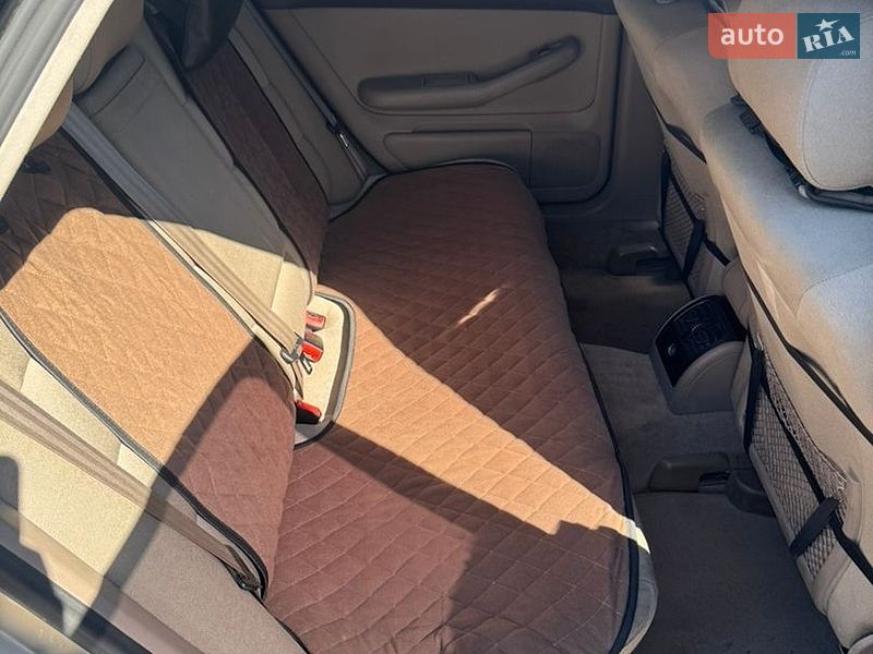 Седан Audi A6 1998 в Виннице