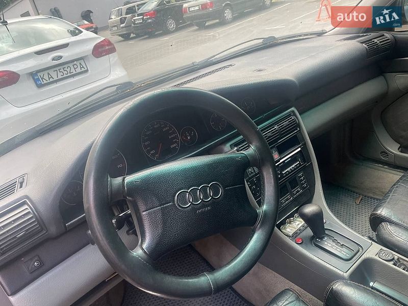 Седан Audi A6 1996 в Виннице